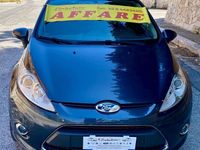 Usata Ford Fiesta Titanium 97 CV (71 kW) 2010 Blu Utilitaria