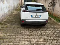 Usata Peugeot 2008 102 CV (75 kW) 2022 Bianco SUV