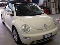 Usata VW New Beetle Cabriolet 101 CV (74 kW) 2004 Beige Cabrio