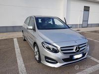 Usata Mercedes B180 Executive 116 CV (85 kW) 2018 Grigio Utilitaria