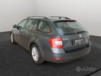 Usata Skoda Octavia Executive 116 CV (85 kW) 2020 Grigio Station wagon