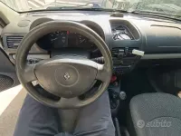 Usata Renault Clio 58 CV (42 kW) 2007 Grigio Utilitaria