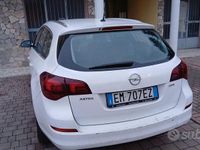 Usata Opel Astra Cosmo 110 CV (80 kW) 2012 Bianco Station wagon