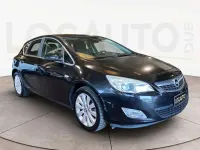 Usata Opel Astra 110 CV (80 kW) 2012 Nero Berlina