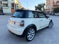 Usata Mini Cooper 109 CV (80 kW) 2008 Beige Utilitaria