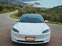 Usata Tesla Model 3 RWD 208 kW (283 CV) 2024 Bianco Berlina