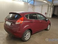 Usata Ford Fiesta Titanium 96 CV (70 kW) 2010 Rosso Utilitaria