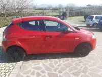 Usata Lancia Ypsilon 69 CV (50 kW) 2018 Rosso Utilitaria