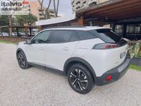 Usata Peugeot 2008 Allure 131 CV (96 kW) 2023 Bianco SUV