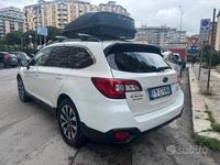 Usata Subaru Outback 149 CV (109 kW) 2018 Bianco Station wagon