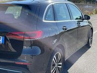 Usata Mercedes B250e 160 CV (117 kW) 2022 Nero Monovolume