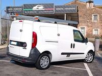 Usata Fiat Doblò 120 CV (88 kW) 2018 Bianco / pastello Monovolume