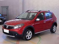 Usata Dacia Sandero Stepway 88 CV (64 kW) 2013 Rosso Berlina