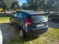 Usata Ford Fiesta 70 CV (51 kW) 2010 Grigio Utilitaria