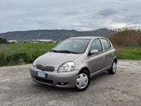 Second-hand Toyota Yaris 87 CP (63 kW) 2003 Gri Hatchback