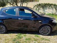 Usata Lancia Ypsilon 69 CV (50 kW) 2014 Nero Utilitaria