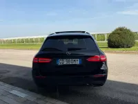 Usata Mercedes E300 Premium Plus 194 CV (142 kW) 2021 Nero Station wagon