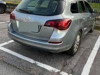 Usata Opel Astra 110 CV (80 kW) 2011 Grigio Station wagon