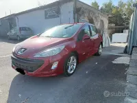 Usata Peugeot 308 112 CV (82 kW) 2011 Rosso Berlina