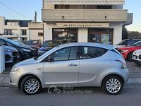 Usata Lancia Ypsilon 69 CV (50 kW) 2014 Argento Utilitaria