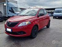 Usata Lancia Ypsilon 69 CV (50 kW) 2019 Rosso Utilitaria