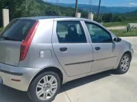 Usata Fiat Punto Dynamic 69 CV (50 kW) 2004 Argento Utilitaria