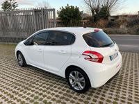 usata Peugeot 208 1.4 HDi 68 CV 5 porte Allure