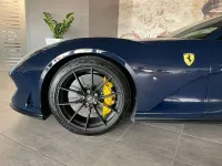 Usata Ferrari 812 795 CV (584 kW) 2018 Blu pozzi Coupé
