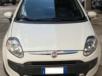 Usata Fiat Punto Lounge 75 CV (55 kW) 2012 Bianco Utilitaria