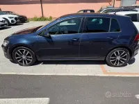 Usata VW Golf VII 105 CV (77 kW) 2016 Blu Berlina