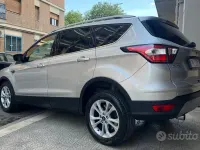 Usata Ford Kuga S 120 CV (88 kW) 2018 Grigio SUV