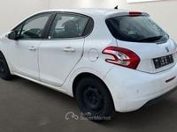 Usata Peugeot 208 83 CV (61 kW) 2015 Bianco Utilitaria