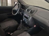 Usata Ford Fiesta Ghia 75 CV (55 kW) 2007 Utilitaria