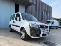 Usata Fiat Doblò 75 CV (55 kW) 2009 Bianco Monovolume