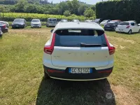 Usata Volvo XC40 Momentum 163 CV (119 kW) 2020 Bianco SUV