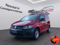 Usata VW Caddy 122 CV (89 kW) 2016 Rosso pastello Monovolume