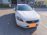 Usata Volvo V40 115 CV (84 kW) 2014 Bianco Berlina