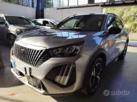Usata Peugeot 2008 Allure 101 CV (74 kW) 2025 Grigio SUV