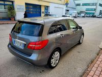 Usata Mercedes B160 Executive 90 CV (66 kW) 2014 Grigio Utilitaria