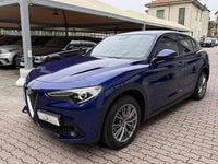 Usata Alfa Romeo Stelvio Business 190 CV (139 kW) 2022 Blu / metallizzato SUV