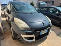 Usata Renault Scénic III Dynamique 110 CV (80 kW) 2011 Giallo Monovolume