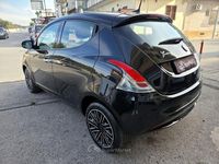 Usata Lancia Ypsilon Silver 69 CV (50 kW) 2023 Nero Utilitaria