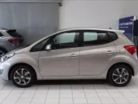 Usata Hyundai ix20 90 CV (66 kW) 2017 Argento metallizzato Utilitaria