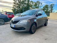 Usata Lancia Ypsilon 69 CV (50 kW) 2021 Gray Utilitaria