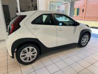 Nuova Toyota Aygo X Active 72 CV (52 kW) 2025 Bianco metallizzato SUV