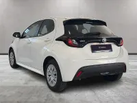 Usata Toyota Yaris Active 72 CV (52 kW) 2023 Super white Utilitaria