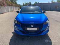 Usata Peugeot e-208 GT 100 kW (136 CV) 2020 Blu Utilitaria