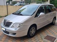 Usata Lancia Phedra 136 CV (100 kW) 2011 Argento Monovolume
