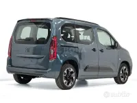 Nuova Fiat Doblò Trekking 130 CV (95 kW) 2026 Blu Monovolume