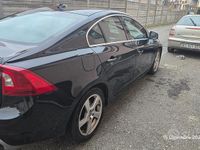 Usata Volvo S60 R-Design 163 CV (119 kW) 2012 Nero Berlina